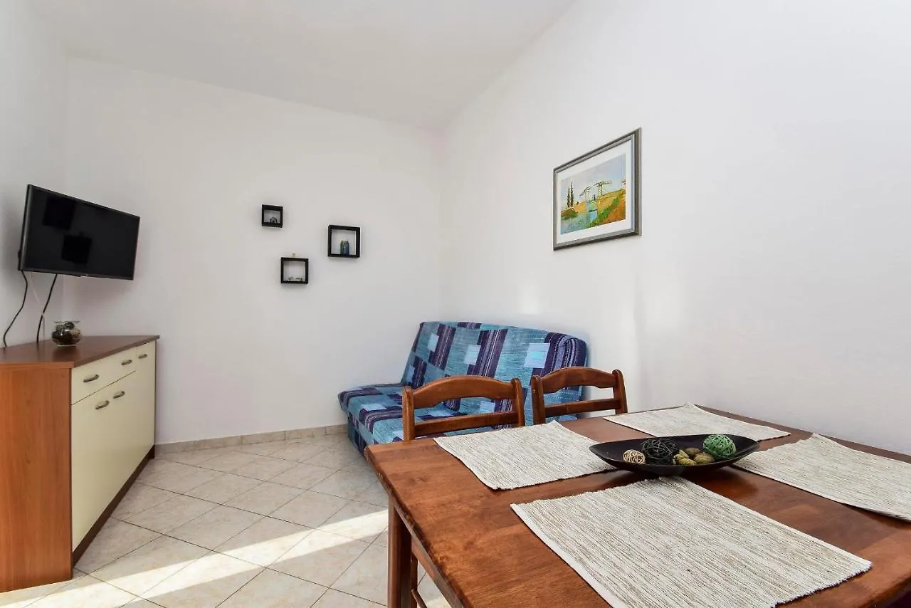 Apartments Jidra A3 1 Bedroom Apts Ražanac 3*,