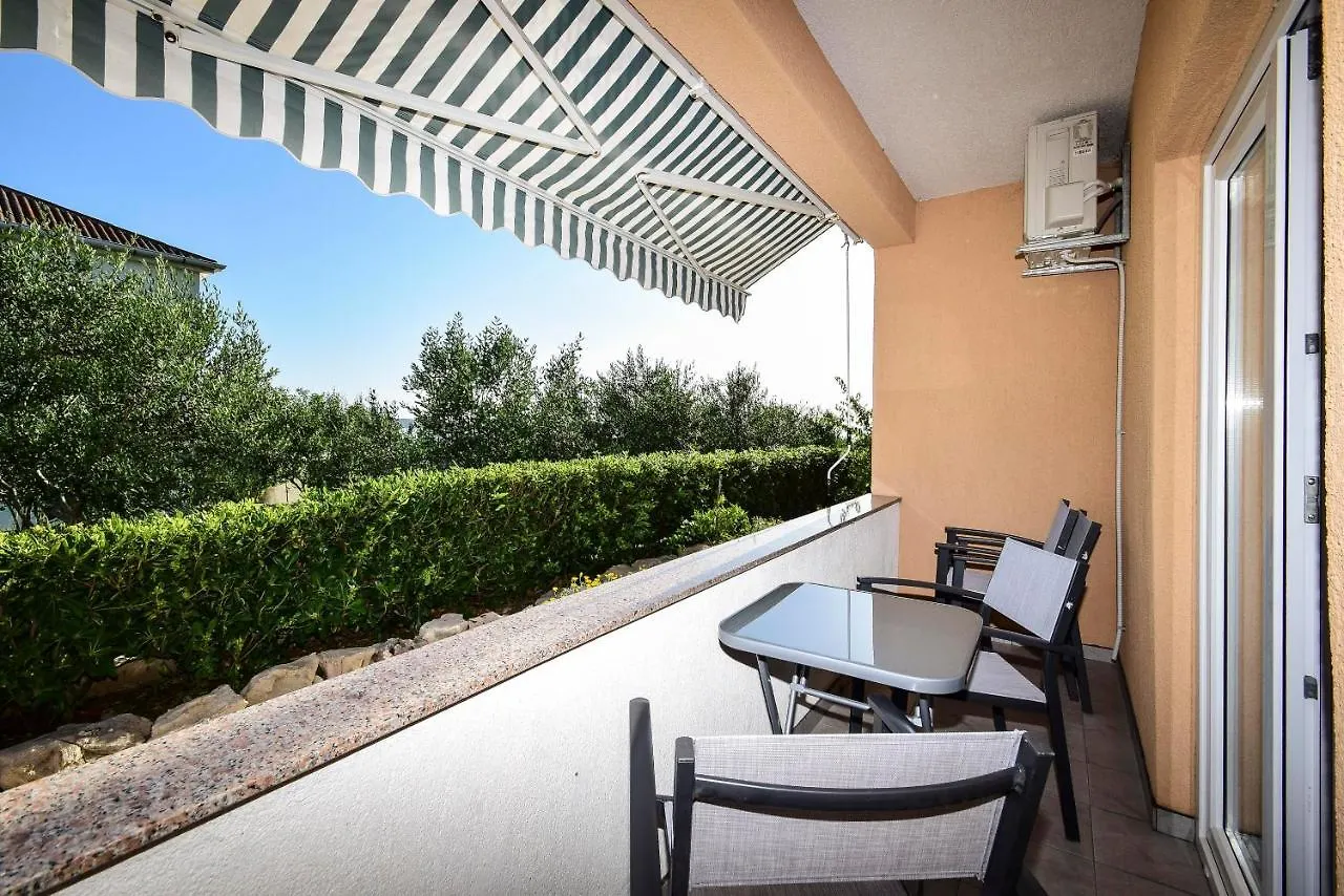 Apartments Jidra A3 1 Bedroom Apts Ražanac