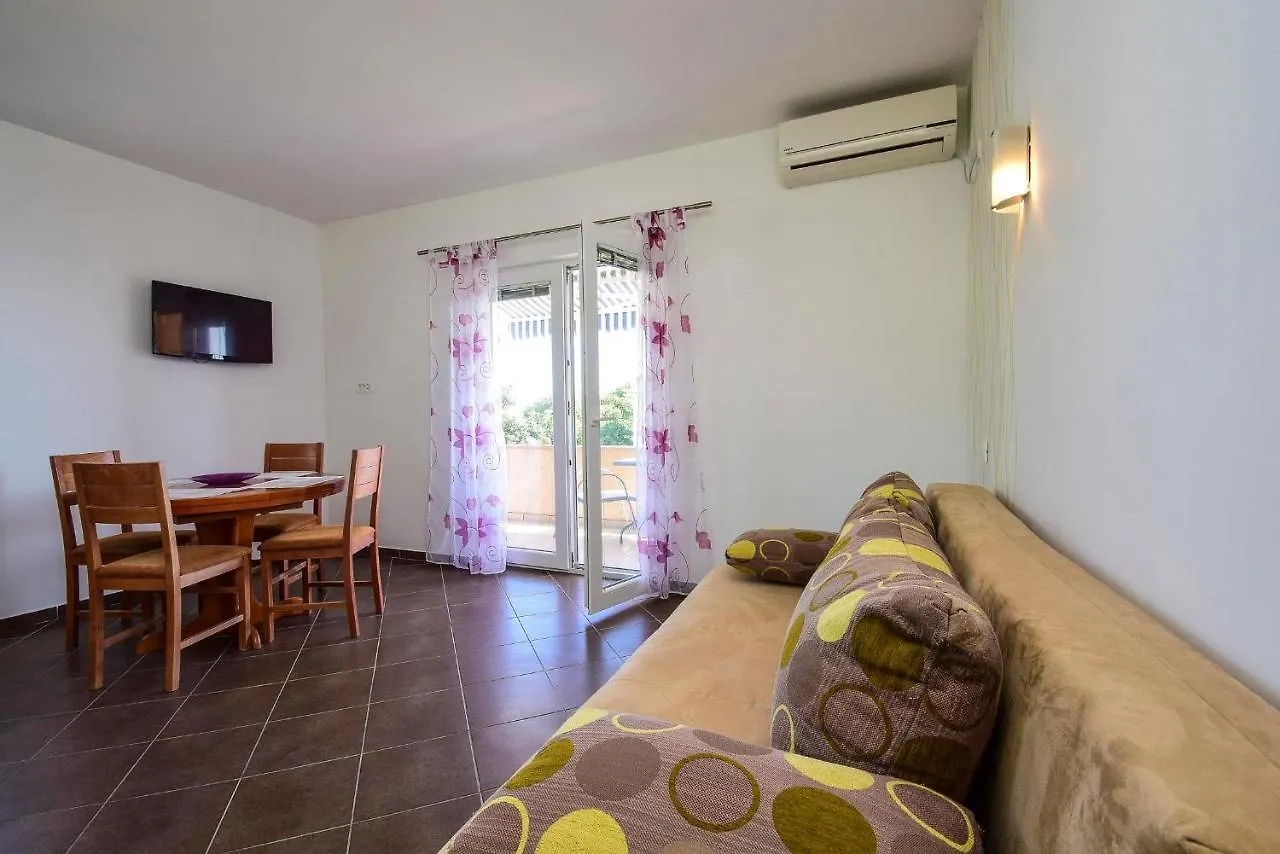 Apartments Jidra A3 1 Bedroom Apts Ražanac Gasthuis