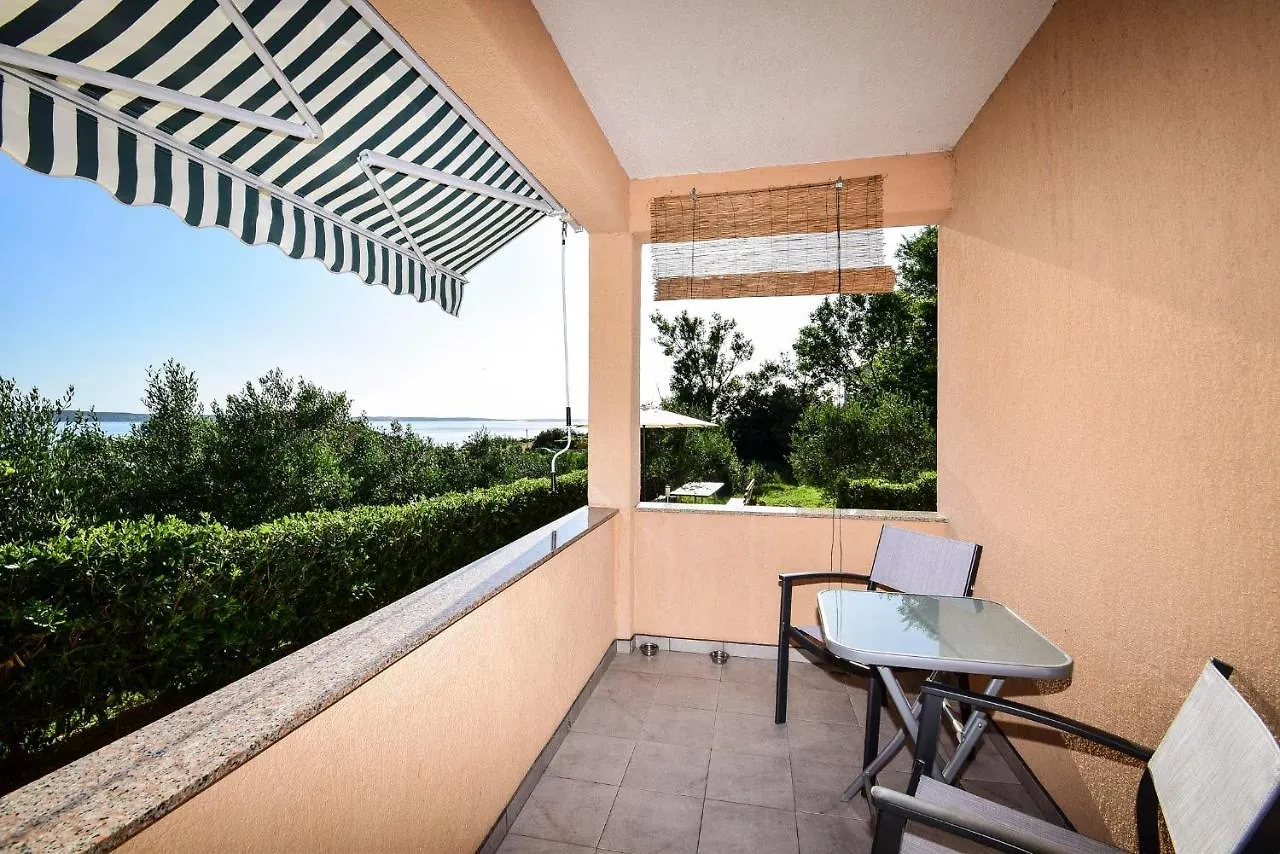 Gasthuis Apartments Jidra A3 1 Bedroom Apts Ražanac